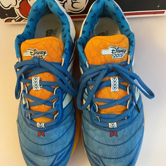 New Balance Run Disney Donald Duck Running Shoes 2015 Limited Edition - Picture 5 of 13